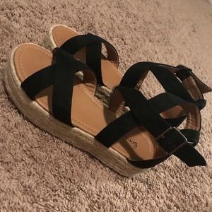Black platform sandals